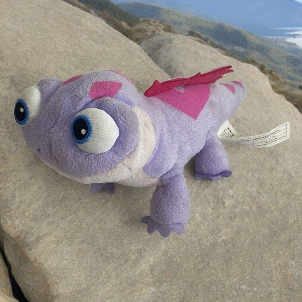 Disney Frozen 2 Walk & Glow Fire Spirit Plush Figure Toy Bruni the Salamander